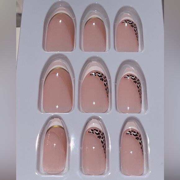 24 Pc Nail Kit Nude and Gold Press On Nails | Almond Shapped Press On Nails - Picture 2 of 2